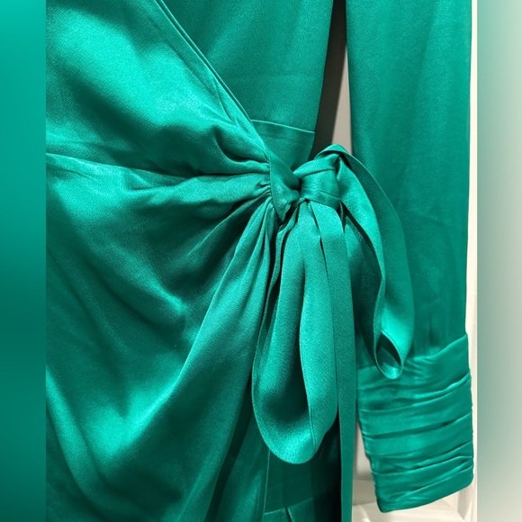 ALEXIS Komosa Emerald Wrap Mini Dress - Picture 3 of 8